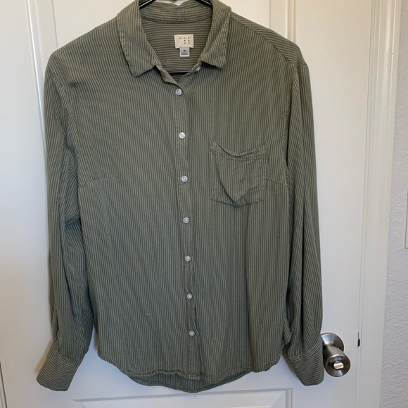 A New Day green pinstriped button down, size M - Picture 1 of 3